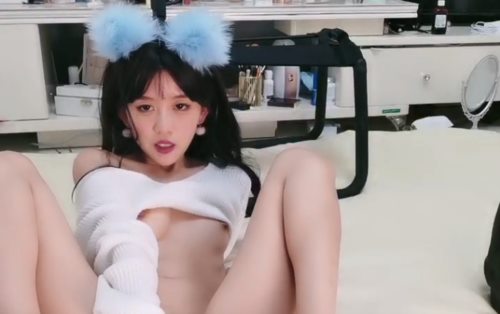 50888-很哇塞的小萝莉 黑丝情趣颜值很高 无毛性感骚穴道具自慰呻吟 给小哥口交大鸡巴 各种抽插浪叫高潮喷水.jpg